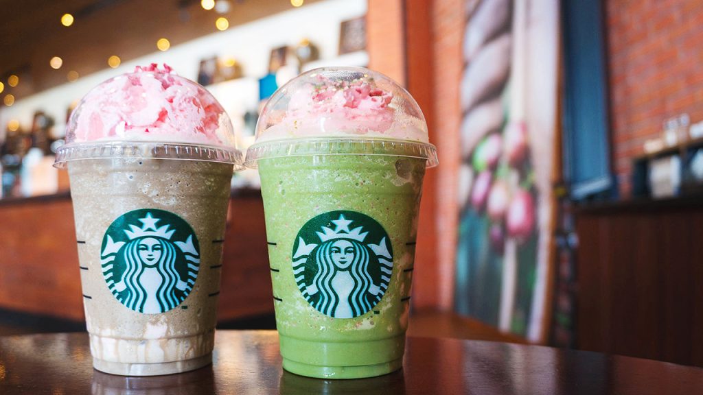 Bagaimana Starbucks memberi kafein pada perekonomian lokal