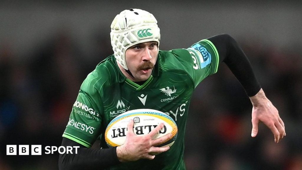 Mack Hansen: Sayap Connacht tersedia untuk pertandingan Enam Negara Irlandia dengan Inggris setelah larangan tiga pertandingan