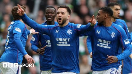 Celtic 2-3 Rangers: Raskin memimpin WAY seperti klaim Ferguson Stakes