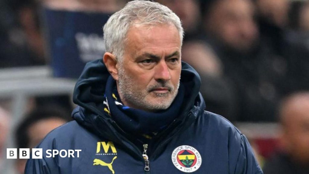 Jose Mourinho mengatakan dia adalah ‘lawan’ rasis setelah tuduhan rasisme Galatasaray