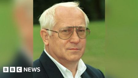 Mantan agen ganda KGB Oleg Gordievsky meninggal di Surrey Home