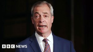 Pesan bocor mengungkapkan kemarahan Nigel Farage dengan Rupert Lowe