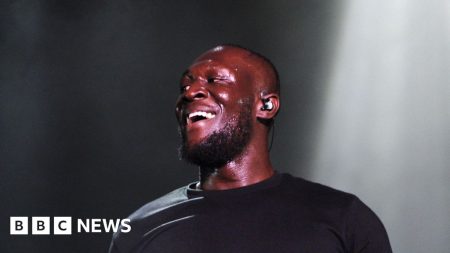 Stormzy untuk menerima Doktor Universitas Kehormatan Cambridge