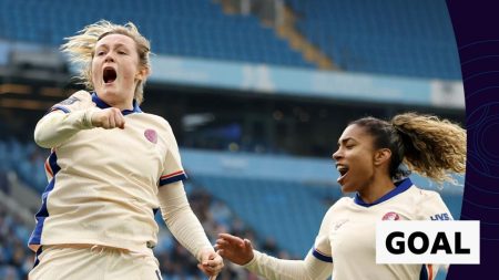 WSL: Header selam Erin Cuthbert merebut kemenangan untuk Chelsea melawan Manchester City