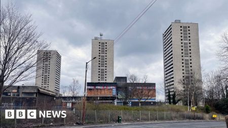 Wyndford Road High Rise Flats Demolition untuk mengubah cakrawala Glasgow